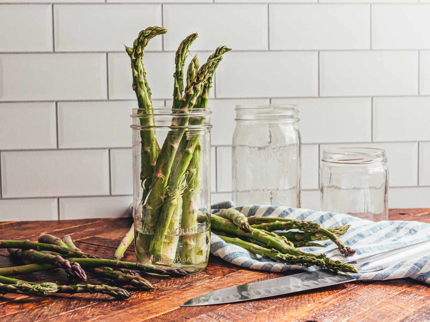 How to Store Asparagus: Keep Your Spears Vibrant and Flavorful